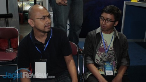 AOCT 2014 The Final Battle: Mini OC Challenge ID Cooling Sesi 1 4 Indra P (kiri) dan Laatanza (kanan)