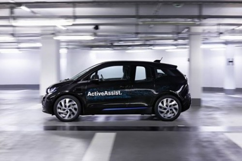 BMW Akan Hadirkan Mobil Kendali Otomatis di CES 2015 1 bmw-self-parking