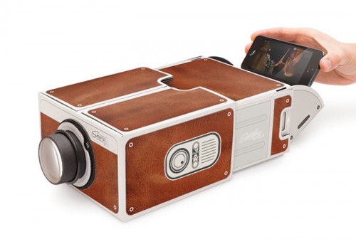 cardboard-smartphone-projector