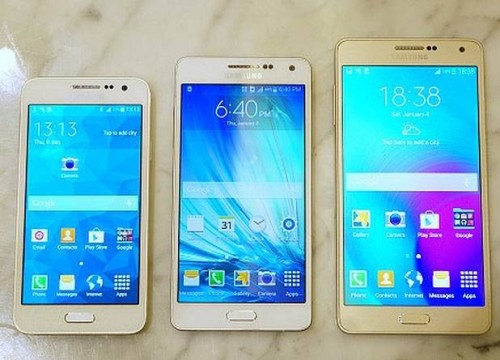 Kiri ke Kanan: Galaxy A3, A5, A7