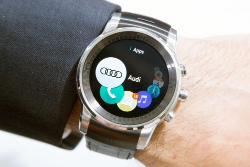 Smartwatch WebOS Perdana LG Pertama Kali Dipamerkan Audi 1 lg-g-watch-r2-audi-3-1500x1000