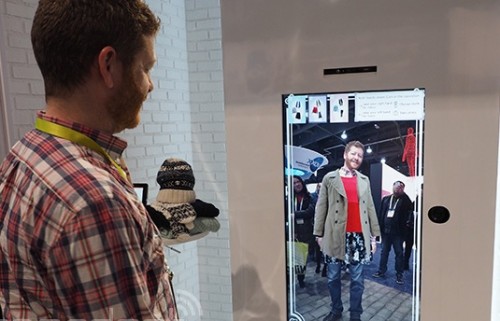 Toshiba Virtual Dressing Room, Teknologi yang Mempermudah Berdandan 1 virtual-dressing-room-580x386