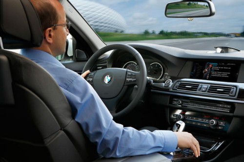 Sistem Mobil Terhubung BMW Punya Celah Keamanan 1 bmw