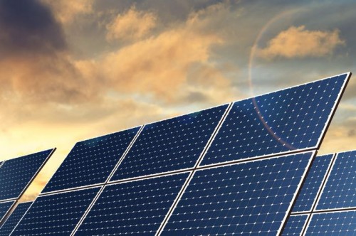 Apple Investasi untuk Pembangkit Listrik Tenaga Surya 1 solar