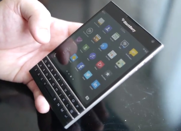BlackBerry Passport early video look