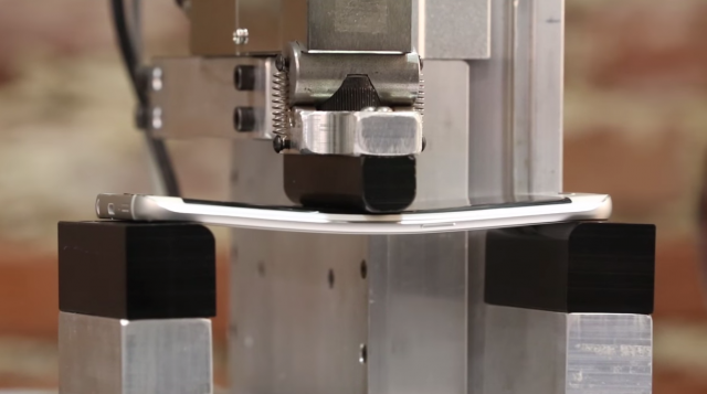 Giliran Samsung Galaxy S6 Edge dan HTC One M9 Diuji Bendgate 1 GS6-edge-bend-640x357