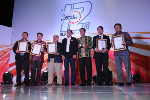 Direct Release: BOLT! Super 4G LTE Memenangkan Most Favorite 4G Provider di Ajang Selular Award 2015 1 IMG-01