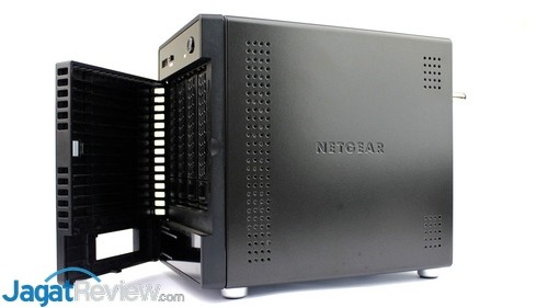 Review NetGear RN314: NAS SMB dengan Opsi Ekspansi Luas 5 NetGear RN314 - 14