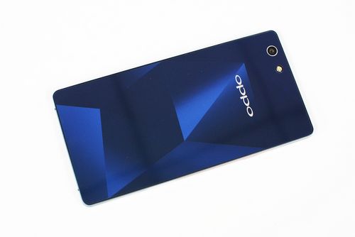 OPPO R1X Diproduksi Terbatas! 1 Rix back