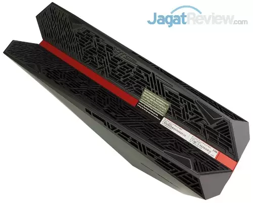 Review ASUS ROG G20AJ: PC Gaming Berbodi Ramping 5 asus rog g20aj bottom side