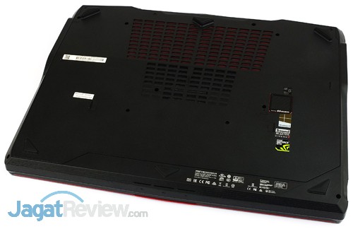 Review MSI GT80 2QE TITAN SLI: Kasta Tertinggi Notebook Gaming 9 msi gt80 2qe titan sli bottom side