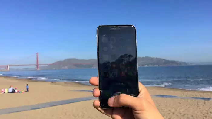 Tambahkan Tombol ‘Back’ di iPhone Lewat Screen-Protector 1 1