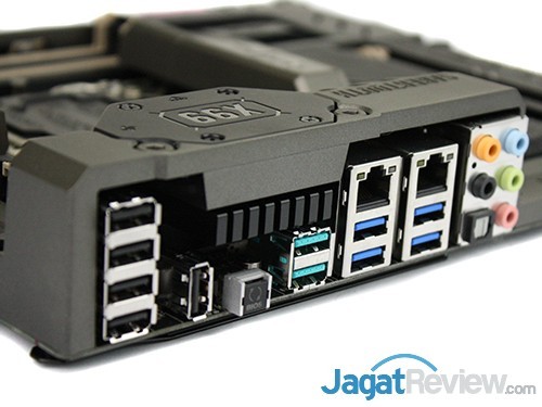 ASUS_Sabertooth_X99_19