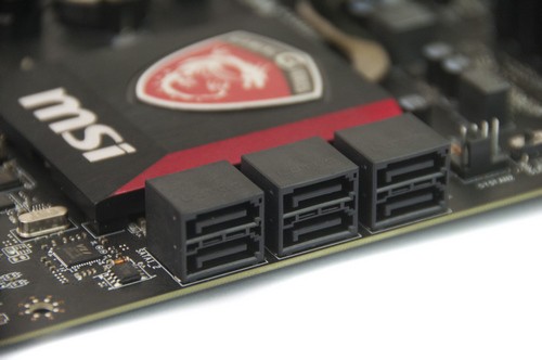 MSI_990FA_Gaming_19