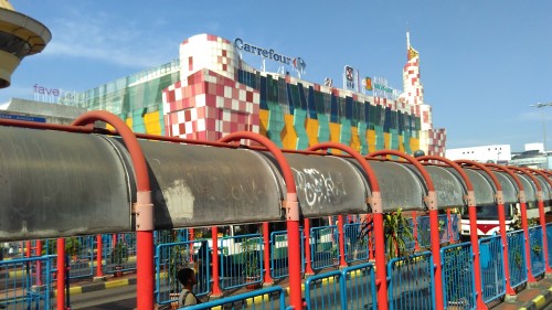 Review Xiaomi Redmi 2: Smartphone Android 4G MIUI 64Bit 2 Xiaomi Redmi 2 - Kamera Belakang Outdoor