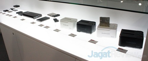 Computex 2015 Booth Raid: Akasa - Accesories 11 11