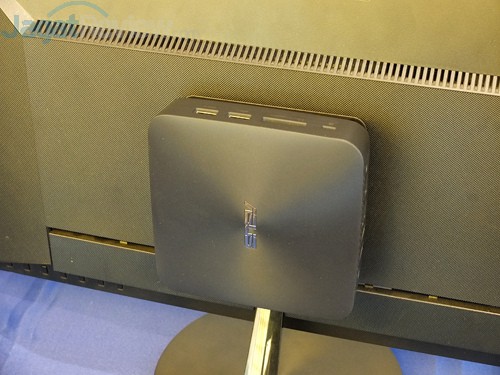 ASUS VivoMini PC 03