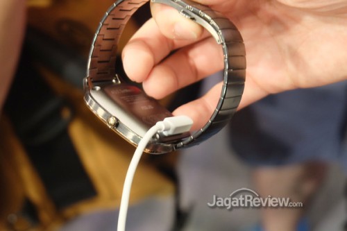 ASUS-ZenWatch2 (12)