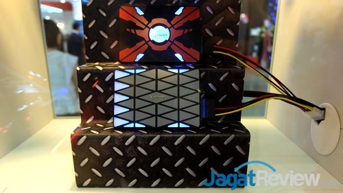 Computex 2015 Booth Raid: Apacer 2 Computex 2015 - Apacer 01