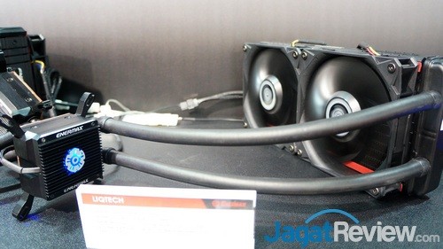 Computex 2015 - Enermax 03