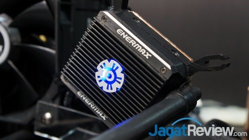 Computex 2015 - Enermax 04