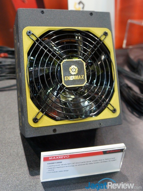 Computex 2015 - Enermax 06