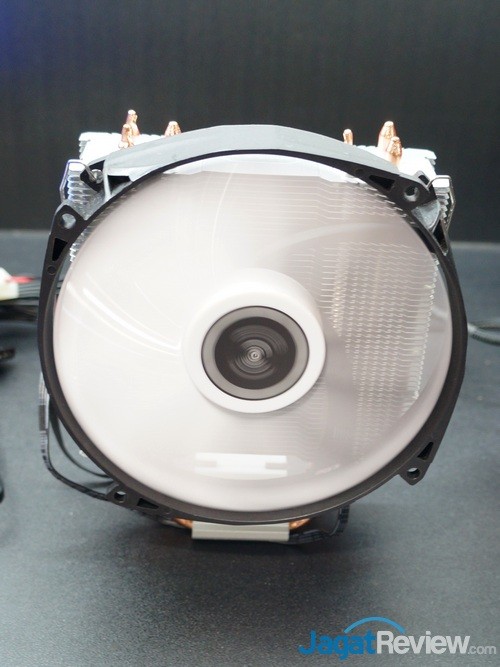 Computex 2015 - Enermax 11