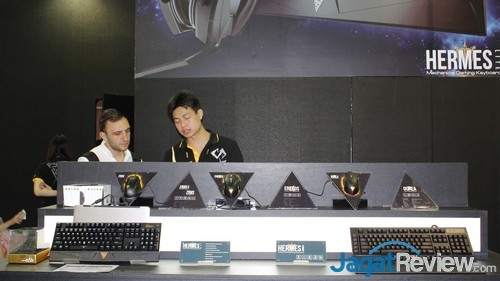 Computex 2015 - Gamdias 01