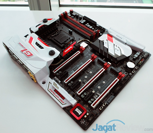 Computex 2015: Lebih Dekat dengan Motherboard Gigabyte Z170X Gaming G1 17 Computex 2015 Gigabyte Z170X Gaming G1 Board