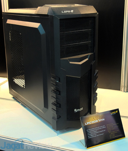 Computex 2015 LEPA LPC309 SMOK