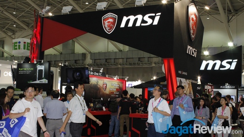 Computex 2015 MSI Booth 01