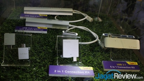 Konverter USB Type C ke Female Type A dan USB 3.1 Hub dengan konektor USB Type C dari PNY