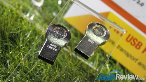 Flash Drive Turbo-i dan Attache-i dengan bentuk yang disebut PNY menyerupai sosok manusia. Perbedaan kedua tipe tersebut adalah Turbo-i menggunakan USB 3.0, sementara Attache-i menggunakan USB 2.0