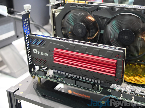 Computex 2015 Plextor M6e Black Edition Demo 01