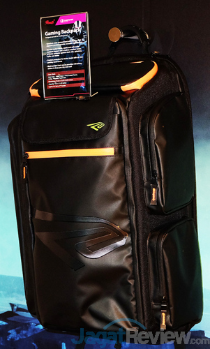 Computex 2015 Rosewill Gaming Backpack