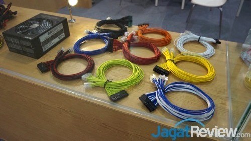 Computex 2015 - Super Flower 03