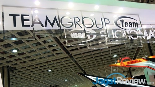 Computex 2015 Booth Raid: Team 1 Computex 2015 - Team 01