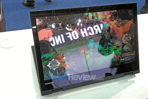 Intel Booth Raid Computex 2015 - Toshiba Satellite P55W