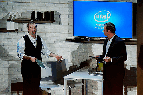 Intel Keynote Computex 2015 - Wireless Charging Resonance