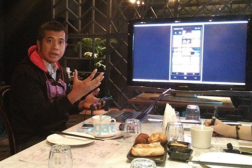 Microsoft Kenalkan Lumia 540 1 Lumia 540 Hands On - Irwan Hermawan, Marketing Manager Microsoft Devices