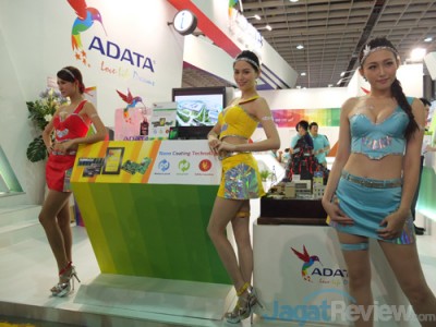 computex2015 boothbabes 5-2 001