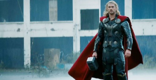 Chris-Hemsworth-as-Thor-in-The-Dark-World