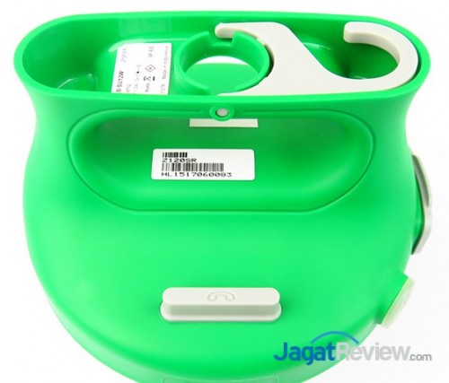 Hands-On Review Schneider Electric T 120S: Lampu LED Portable Bertenaga Surya 2 handle bagian atas untuk menggantung lampu