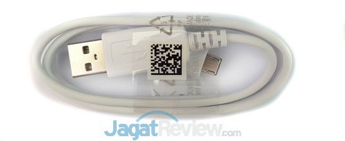 Review Tablet Android Samsung Galaxy Tab A 8.0 LTE 8 Kabel USB