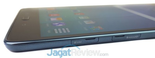 Review Tablet Android Samsung Galaxy Tab A 8.0 LTE 12 Masih di sebelah kanan, ada pula slot microSD dan SIM-Card