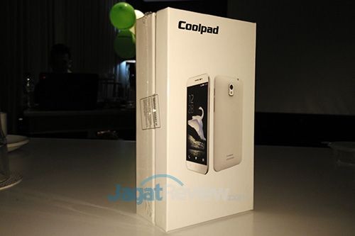 Coolpad SkyMini - Box
