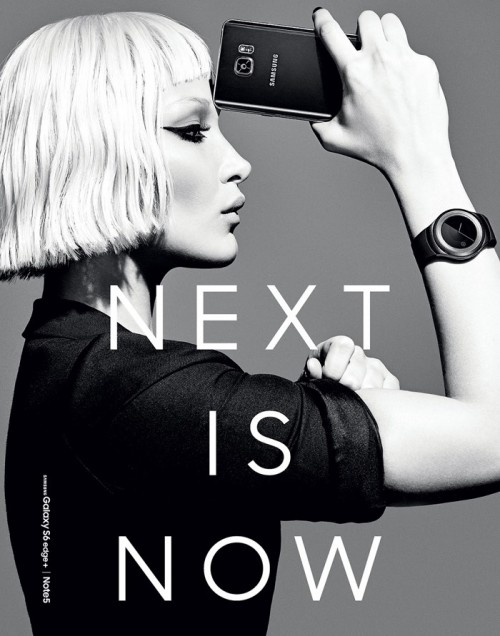 Round-Samsung-Gear-S2-Smartwatch-2