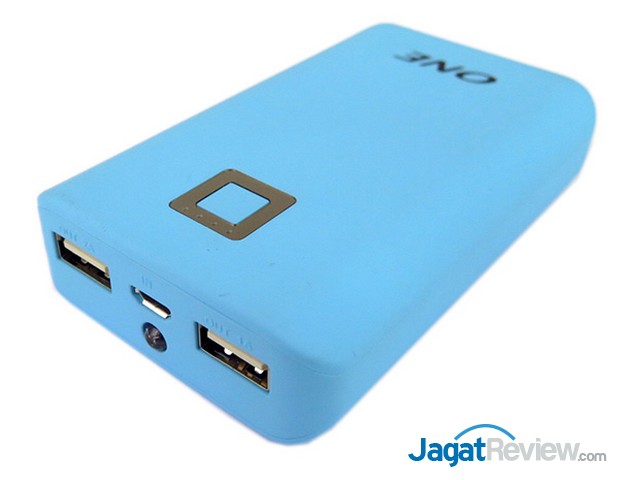Review Power Bank One 840 Rubber Coated Body 1 20150914122656