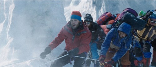 Review Everest: Ganasnya Badai Salju Tewaskan Para Pendaki 2 2