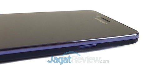 Review Smartphone Android: Blaupunkt Soundphone Sonido J1 16 Blaupunkt Sonido J1 Slot dan Tombol